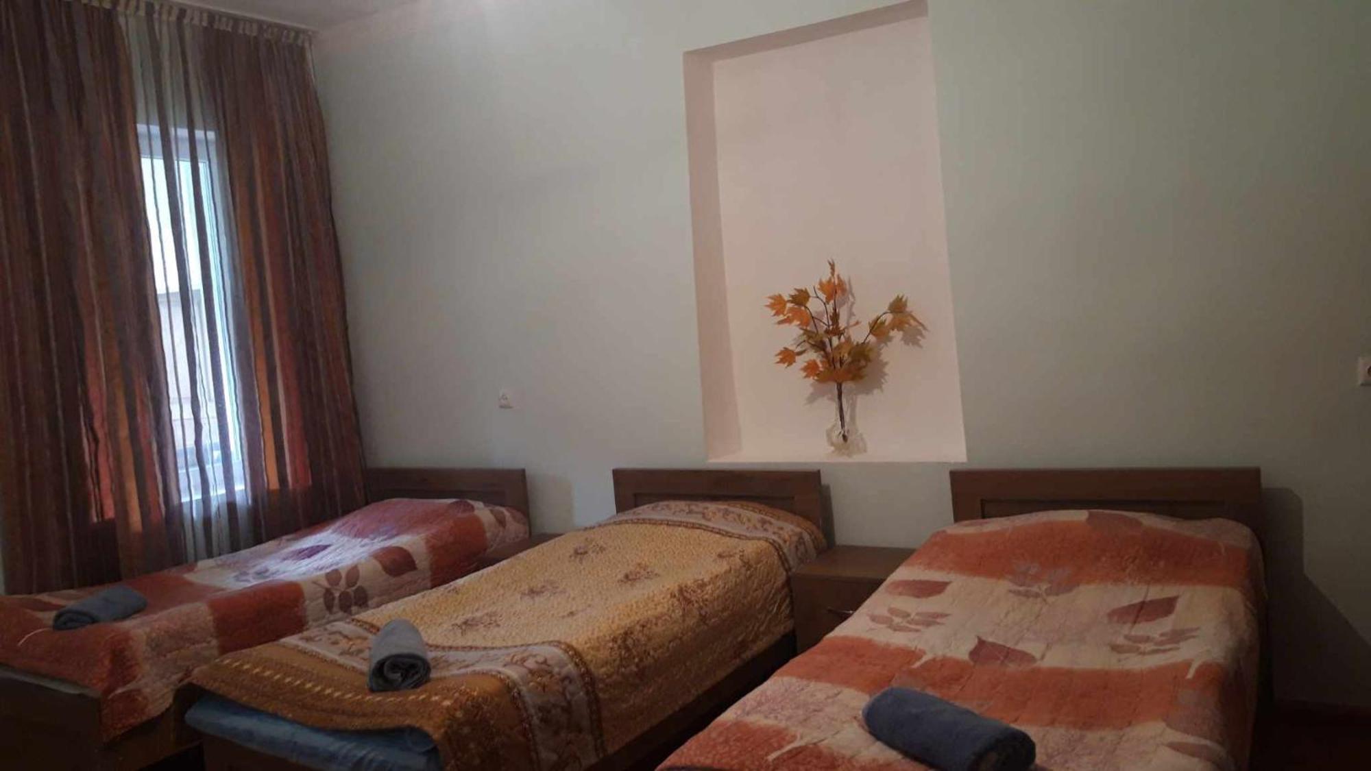 Jeiran Japaridze'S Guesthouse Местія Екстер'єр фото