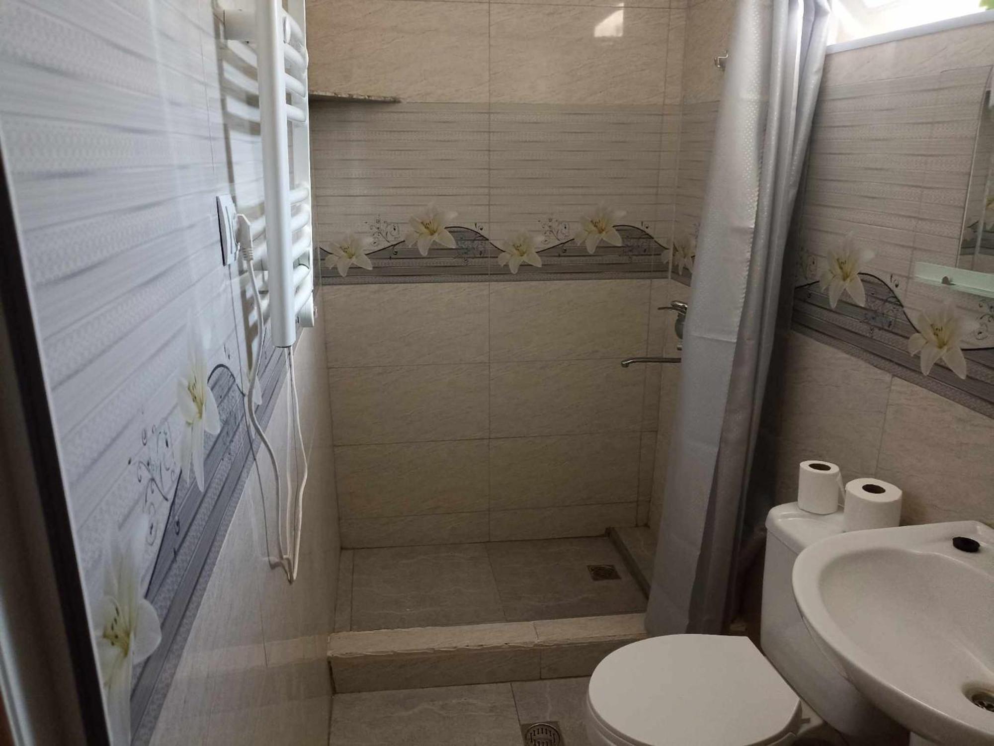 Jeiran Japaridze'S Guesthouse Местія Екстер'єр фото